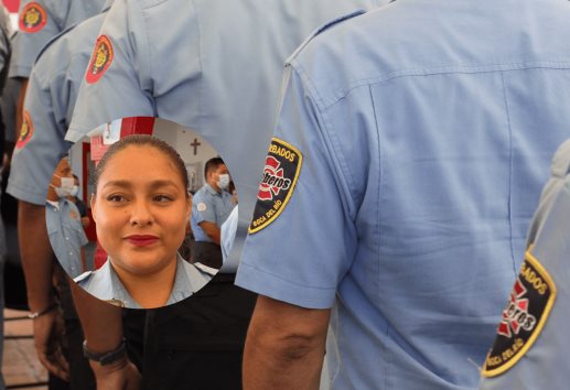 Erika, mujer bombero en Veracruz orgullosa de realizar su profesión con valentía