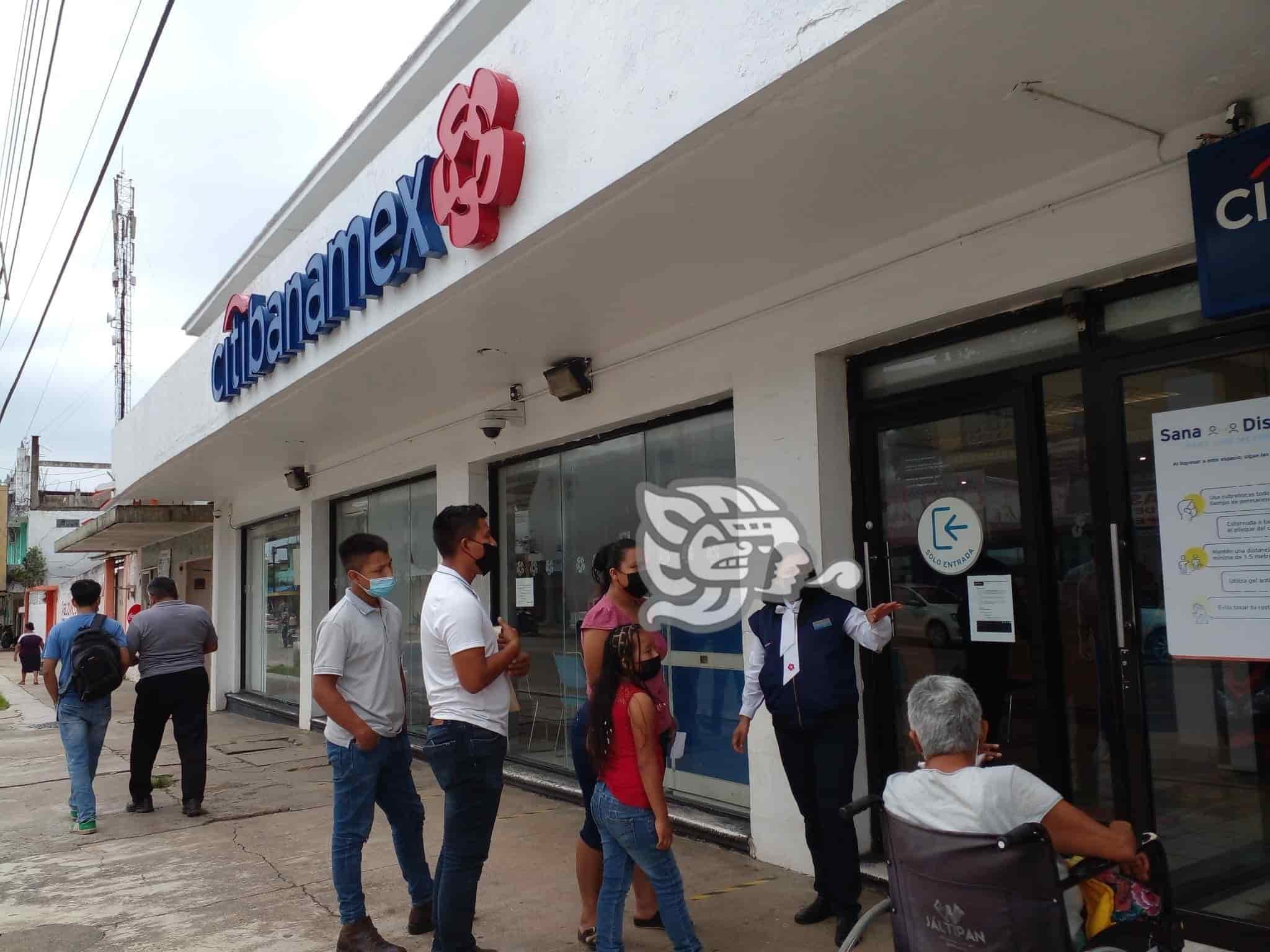 Tormenta dejó sin servicio eléctrico al Banamex de Jáltipan