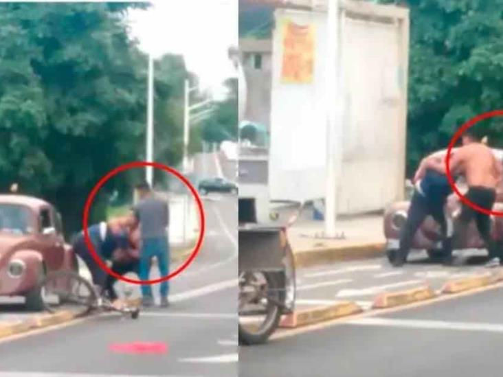 (+Video) Repartidor recibe golpiza por reclamar invasión de ciclovía