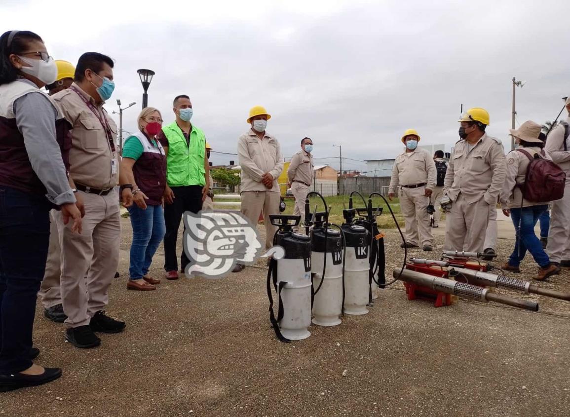 (+Vídeo) Jefa de la Jurisdicción XI huye de la prensa en Coatzacoalcos