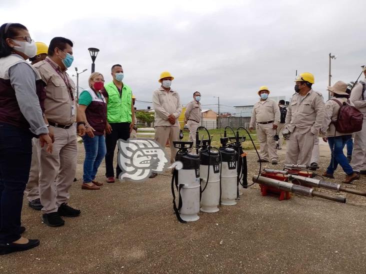 (+Vídeo) Jefa de la Jurisdicción XI huye de la prensa en Coatzacoalcos