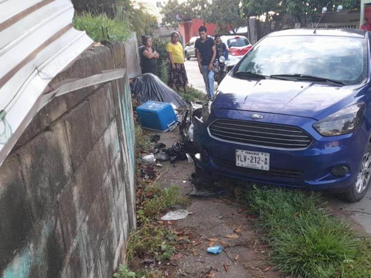 Mototortillero choca contra vehículo particular en la Anaya