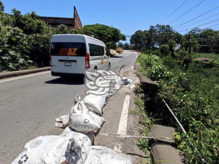 ‘Puente del Diablo’ aterra a coatepecanos; temen desgracia por falta de atención