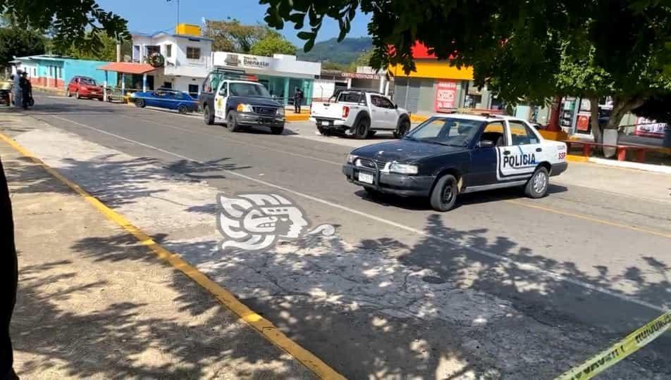 Conductor de camioneta atropella a adulto mayor y se da a la fuga, en El Colipa