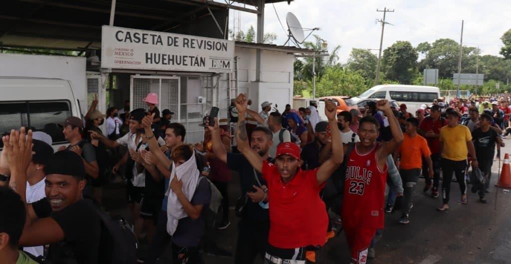 Parte segunda caravana de migrantes de Chiapas para Oaxaca