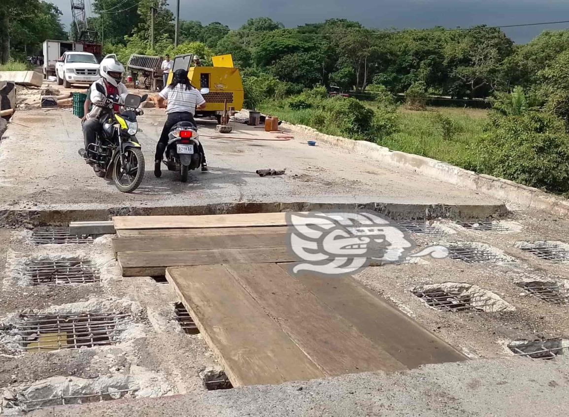 (+Video) Cierran paso alterno del puente Los Soldados en Las Choapas