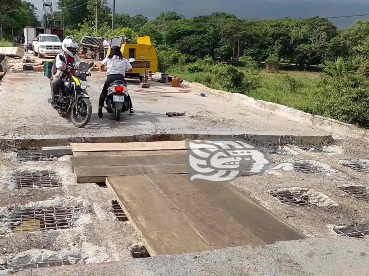 (+Video) Cierran paso alterno del puente Los Soldados en Las Choapas