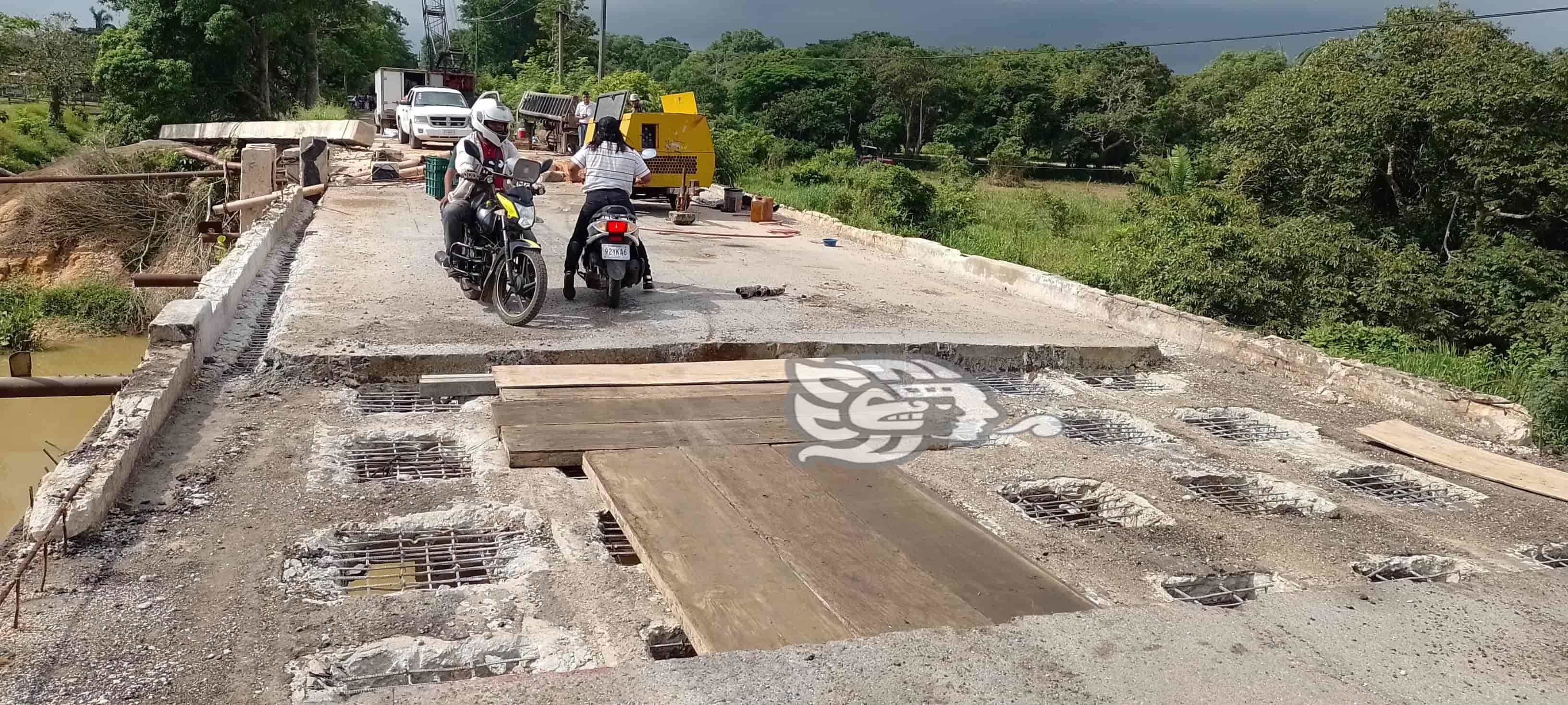 (+Video) Cierran paso alterno del puente Los Soldados en Las Choapas