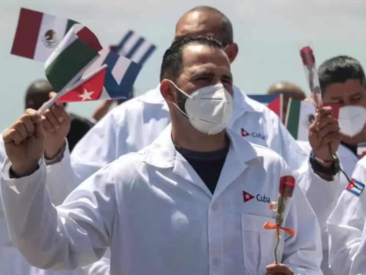 Se sumarán a sistema de salud en Nayarit más de 33 médicos cubanos