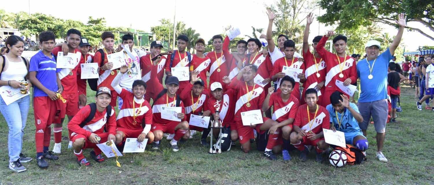 Potros relinchó en la final del  futbol juvenil de  Villa Allende