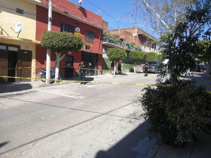 Muere adolescente tras ataque armado en tianguis de León, Guanajuato