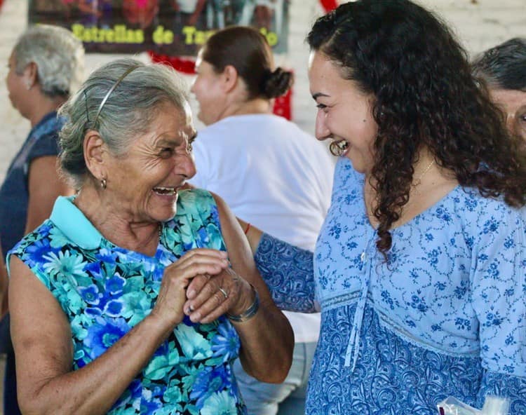 Inauguran clubes de Adultos Mayor en Puente Nacional