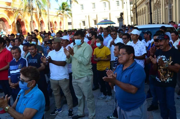 Entregan reconocimiento a trabajadores de la Limpia Pública en Veracruz