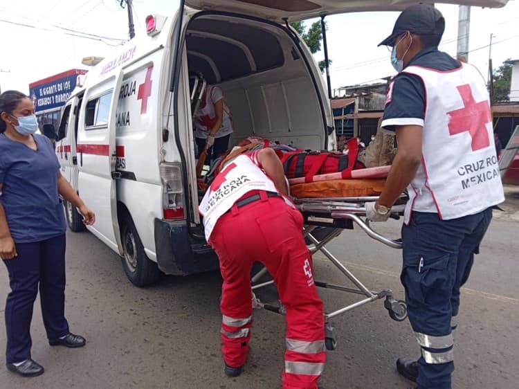 Aparatoso accidente deja una persona herida en San Andrés