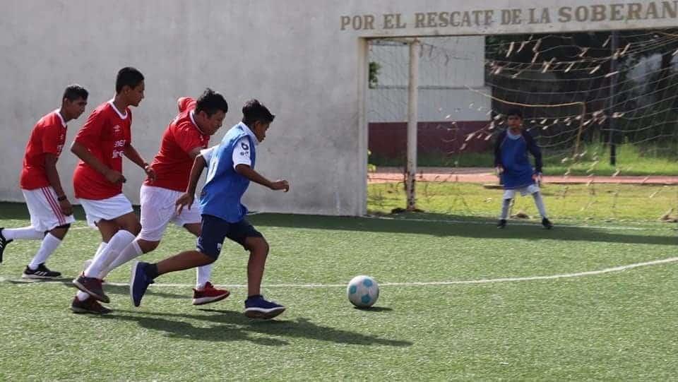 Se prepara el conjunto Atlético Delgado para torneo de futbol