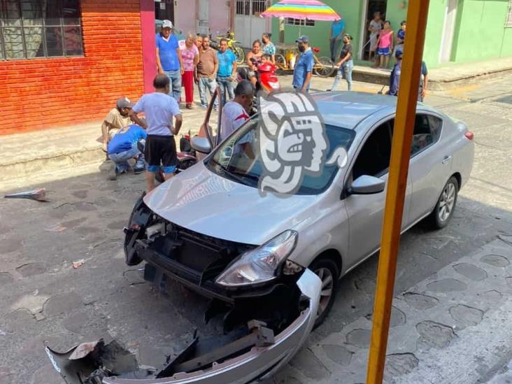 Impactan a motociclista en calles de Misantla