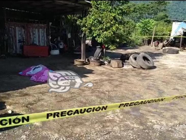 Asesinan a pareja de talacheros en Cuichapa