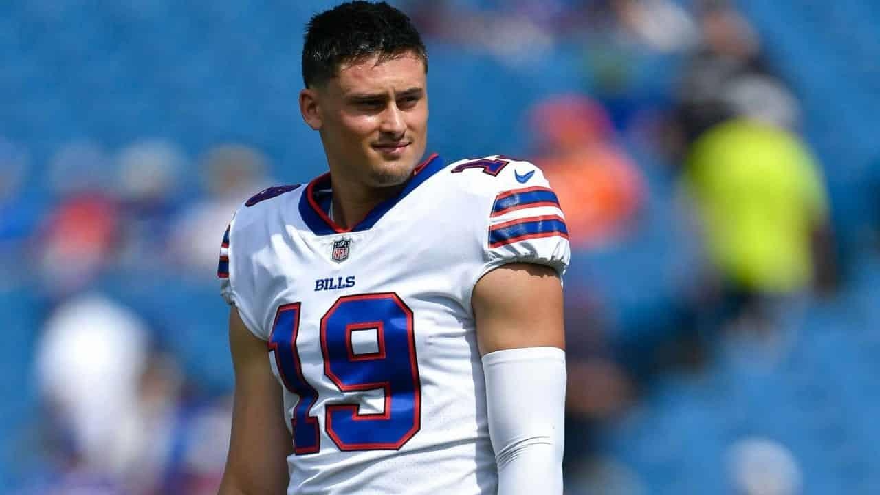 Matt Araiza, pateador mexicano de los Buffalo Bills, acusado de violación