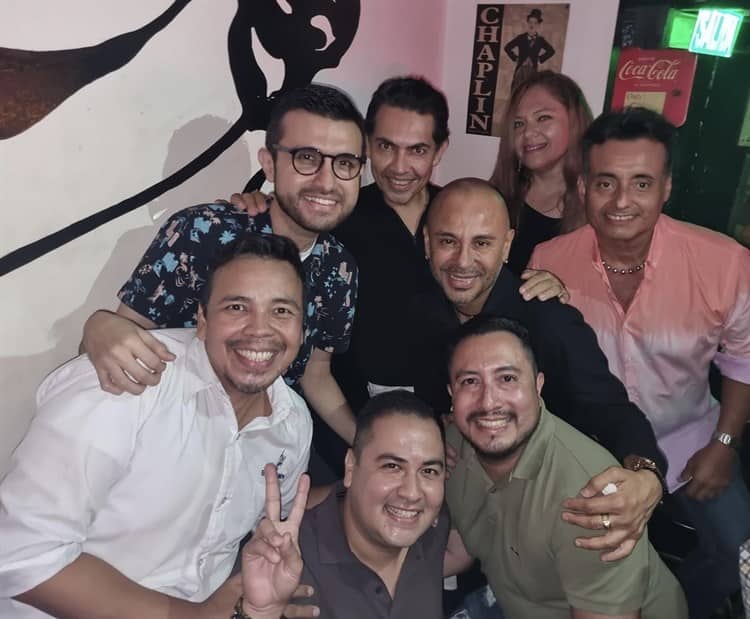 Paco Morales celebra un año más de feliz existencia con sus amigos