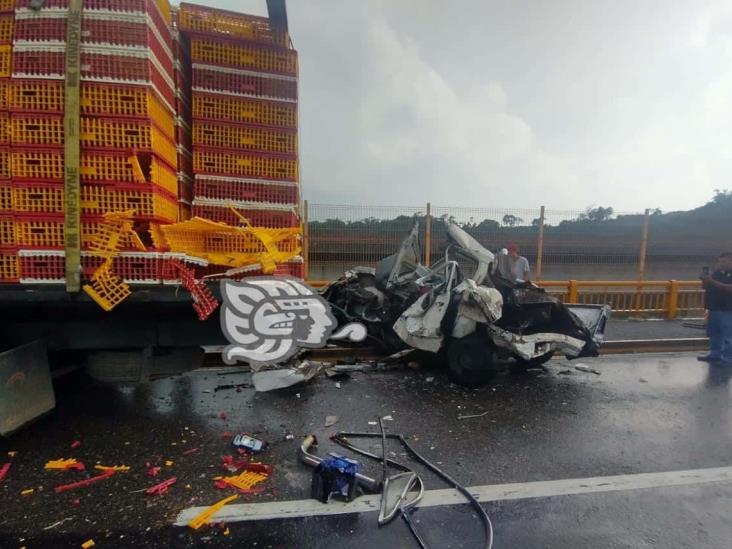 Nueva carambola en puente El Metlac; cuatro lesionados