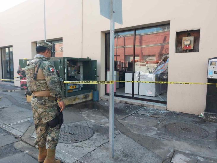 Sujetos vandalizan tienda departamental en el centro de Veracruz