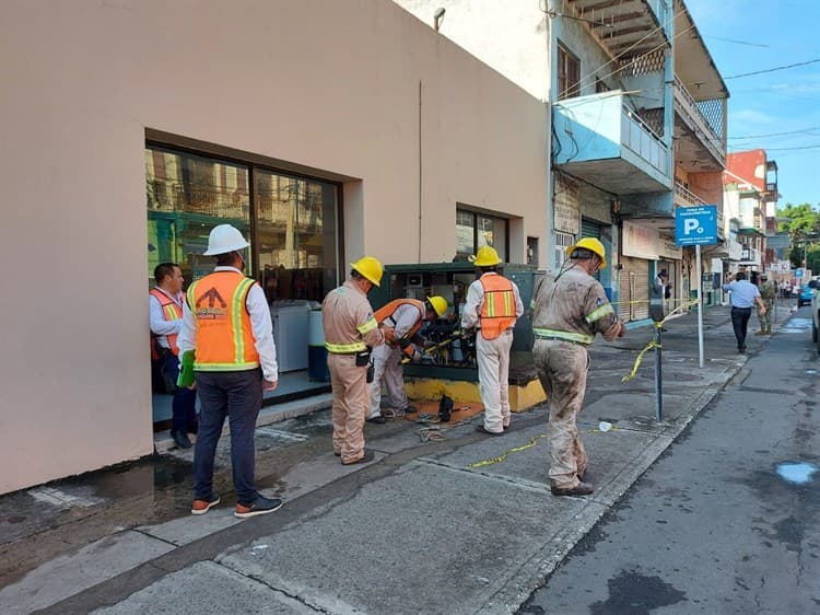 Sujetos vandalizan tienda departamental en el centro de Veracruz