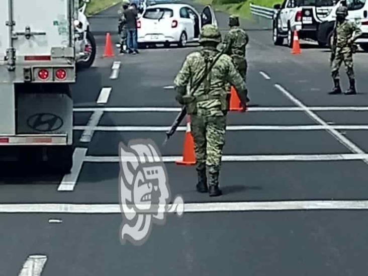 4 vehículos, involucrados en un choque frente zona militar de el Lencero