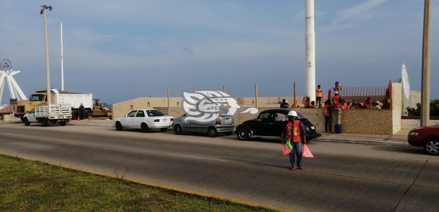 (+Video) Inician trabajos para reparar asta bandera que lleva año y medio sin uso