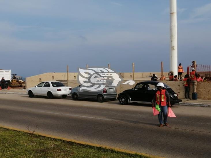 (+Video) Inician trabajos para reparar asta bandera que lleva año y medio sin uso