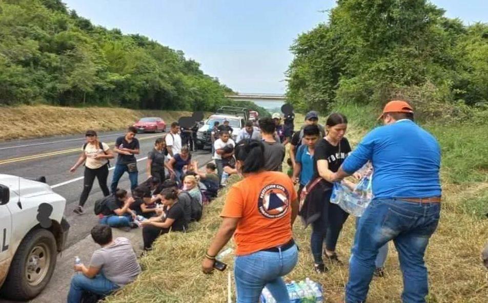 Caravana migrante sale de Tapachula, Chiapas; busca llegar a Oaxaca