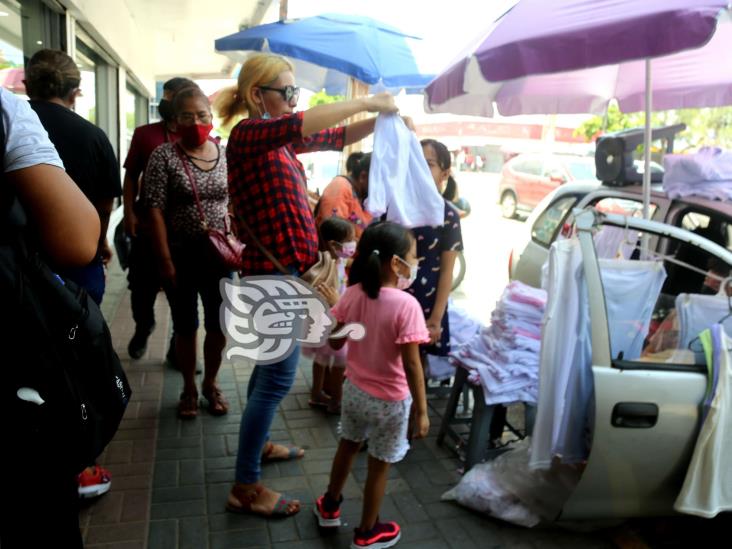 Comerciantes beneficiados con el regreso a clases