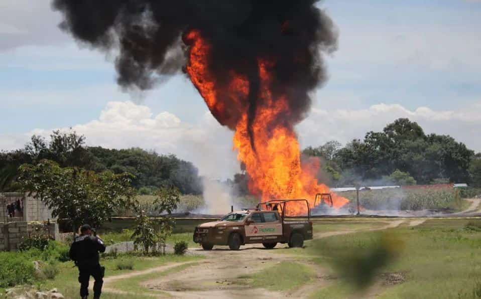 Sellan ducto de Pemex que estalló en Amozoc, Puebla