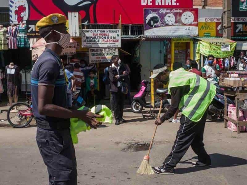 Policía dispara contra manifestantes en Madagascar; hay 14 muertos