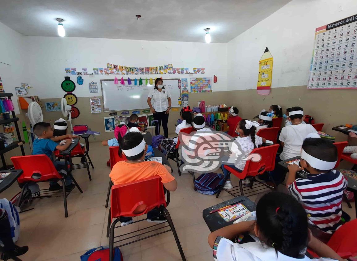 Regresaron a clases 10 mil estudiantes en Agua Dulce