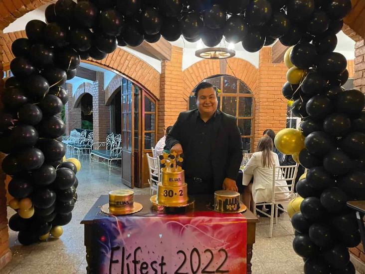 Elías Abad Ventura celebra su cumpleaños 30+2