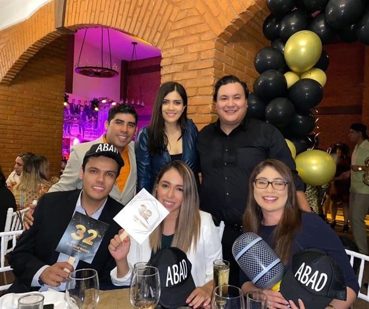 Elías Abad Ventura celebra su cumpleaños 30+2