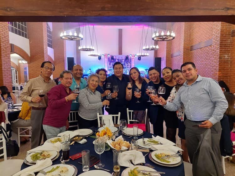 Elías Abad Ventura celebra su cumpleaños 30+2