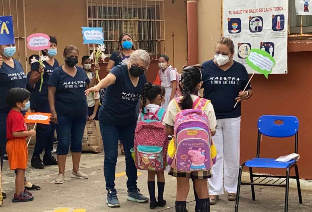 Maestro ofrece curso gratuito de desarrollo de habilidades en Veracruz 