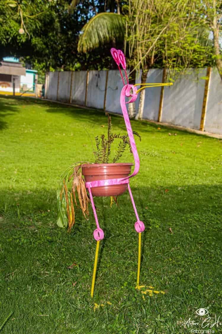 Don Toño, un experto haciendo figuras de fierro