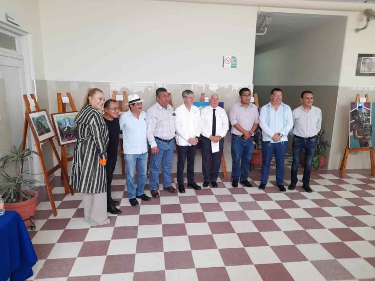 Firman UV y Ayuntamiento de Mendoza convenio de colaboración