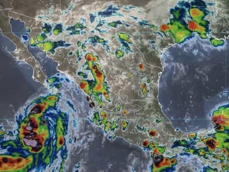 Durante la noche de hoy, bandas nubosas reforzarán lluvias intensas en México