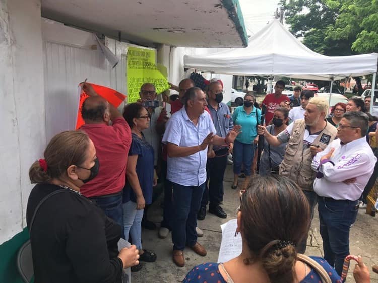 Video: Liberan escuela José Azueta en Boca del Río, tras permanecer 4 días tomada