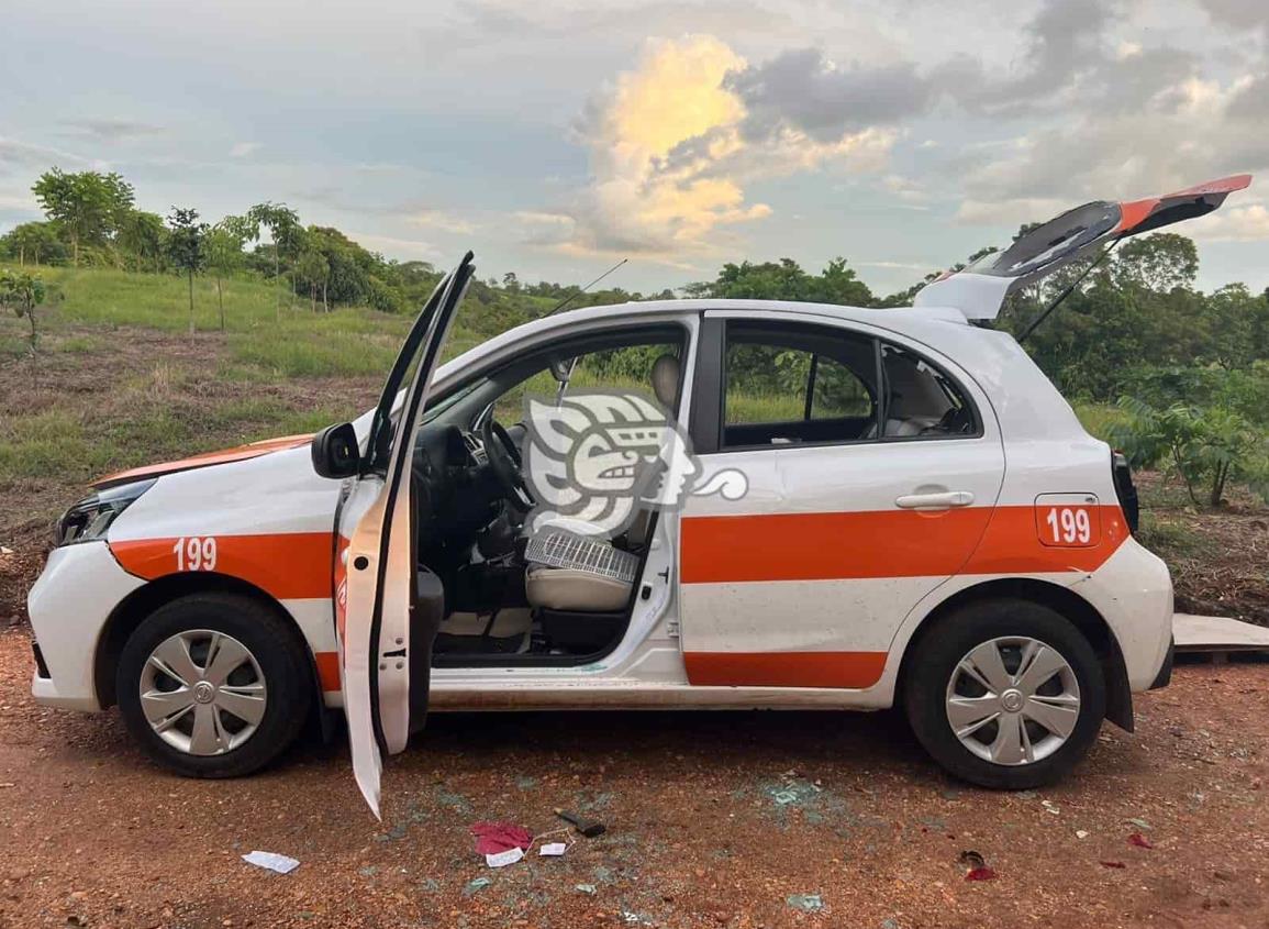 En Soteapan, aseguran taxi robado con violencia en Acayucan