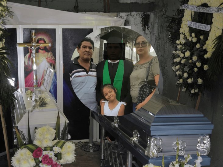 Piden justicia para Camila y su papá; un tráiler los atropelló en Veracruz