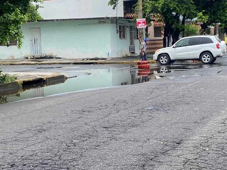 Baja niveles de agua en calles y avenidas de Veracruz