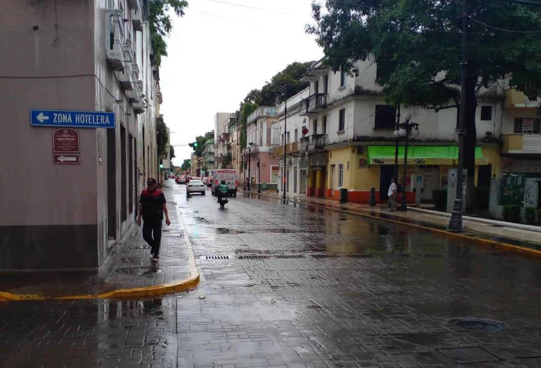 Baja niveles de agua en calles y avenidas de Veracruz