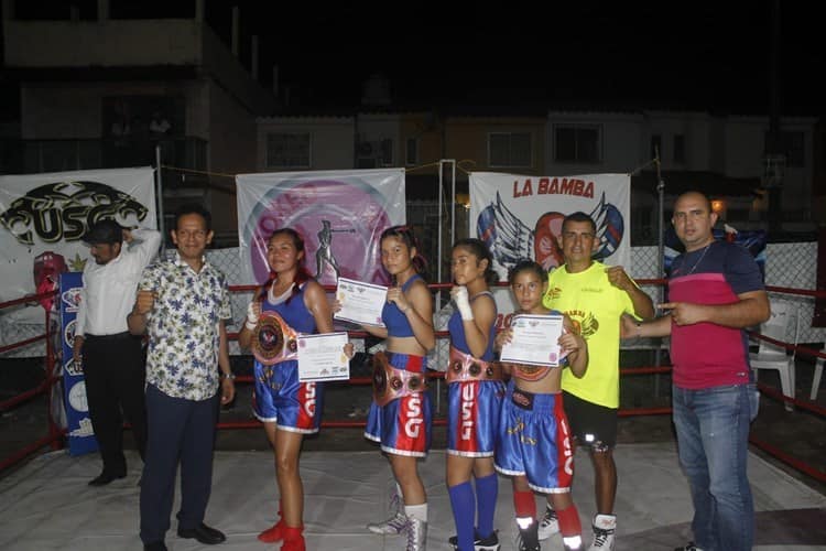 Gimnasio “La Bamba” realiza magna función de box femenil en Veracruz