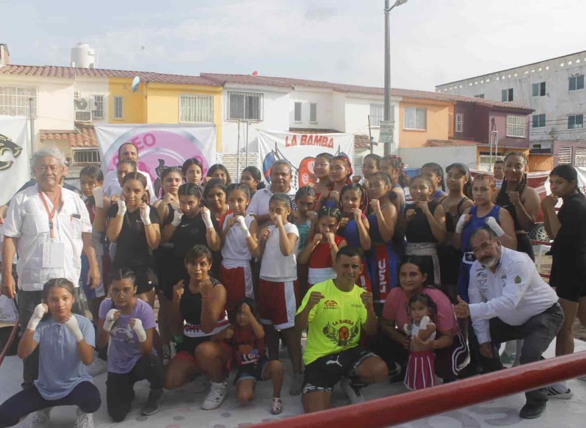 Gimnasio “La Bamba” realiza magna función de box femenil en Veracruz