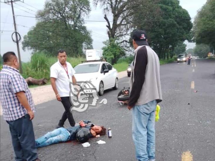 Motociclista resulta lesionado en la carretera Córdoba-La Tinaja