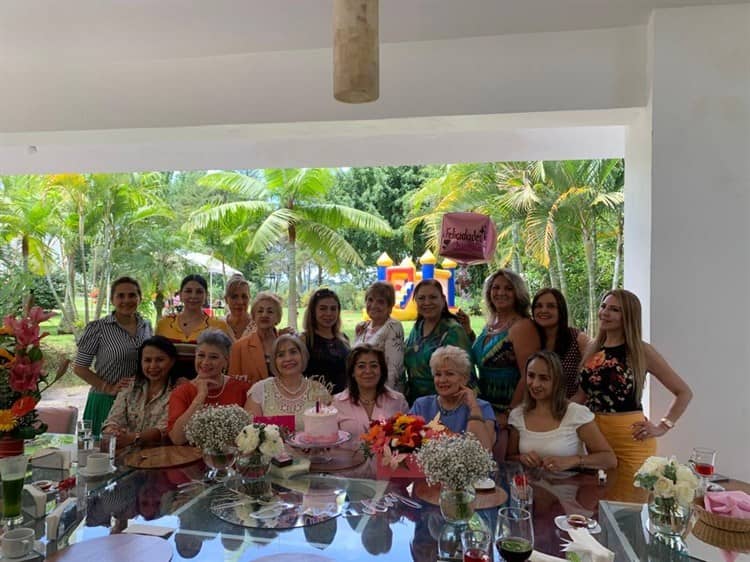 Luz María Sánchez de Andrade celebra su cumpleaños